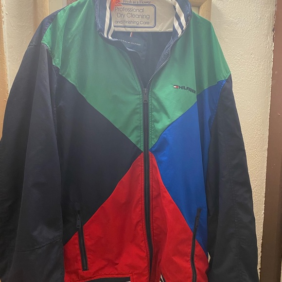 Tommy Hilfiger - Picture 11 of 13